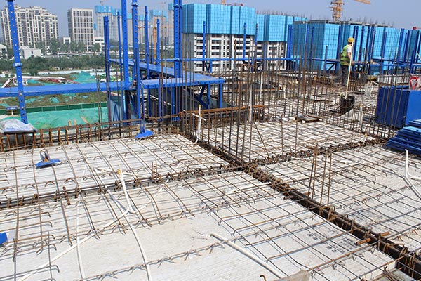 太原業(yè)臻新型建材公司分析，什么是疊合板生產(chǎn)廠家的疊合樓板？